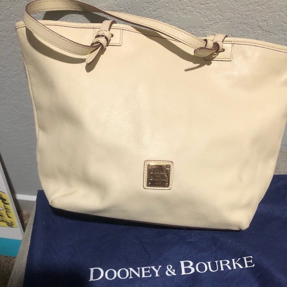 Classic Dooney cream tote purse